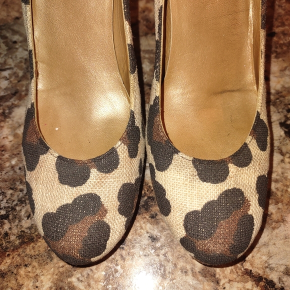 Stuart Weitzman Leopard Print Stiletto Heels (Sz. 7.5M) - Picture 4 of 8